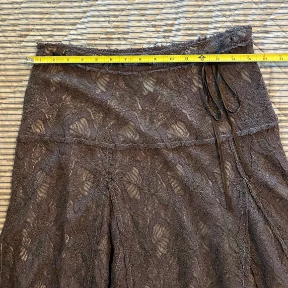 Kimchi Blue Lace A-Line Skirt in Charcoal - Picture 8 of 10